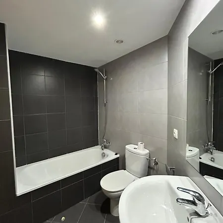 منزل للإقامة En Piso Compartido En Colocation In Shared Flat